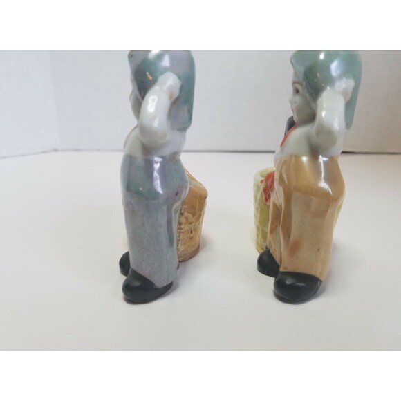 Porcelain Lusterware Made In Japan Pair Of Children With Baskets 3"×2" - Picture 12 of 12